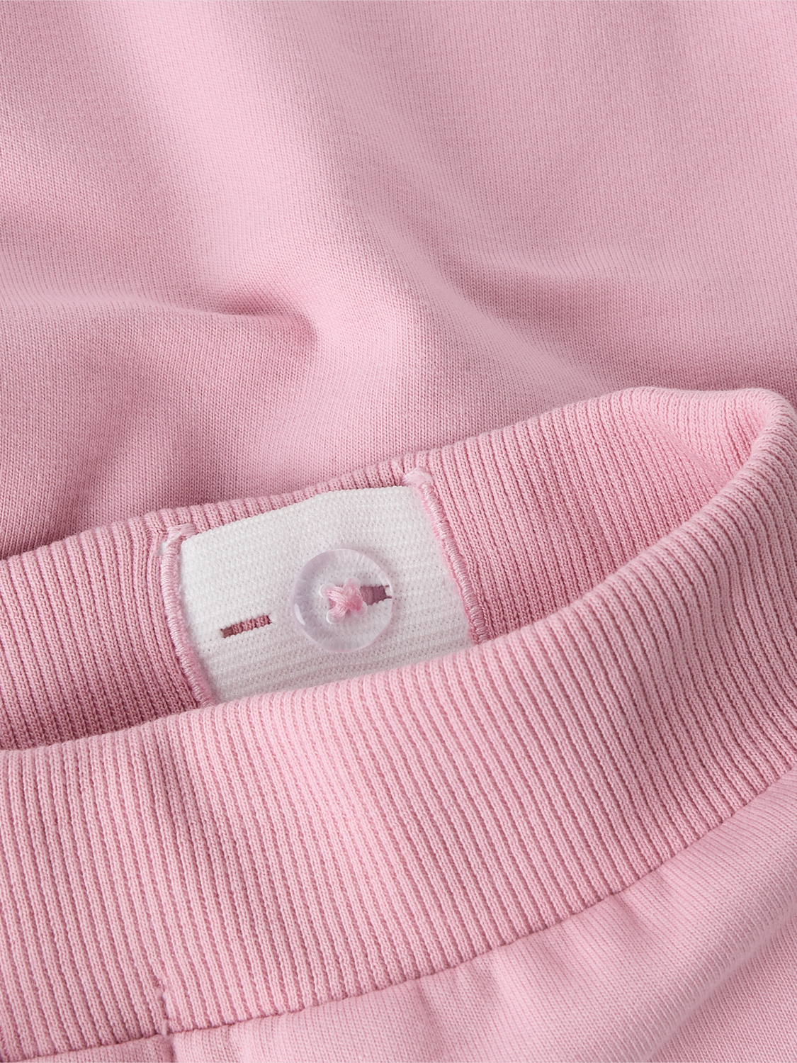 model_shot-front_full